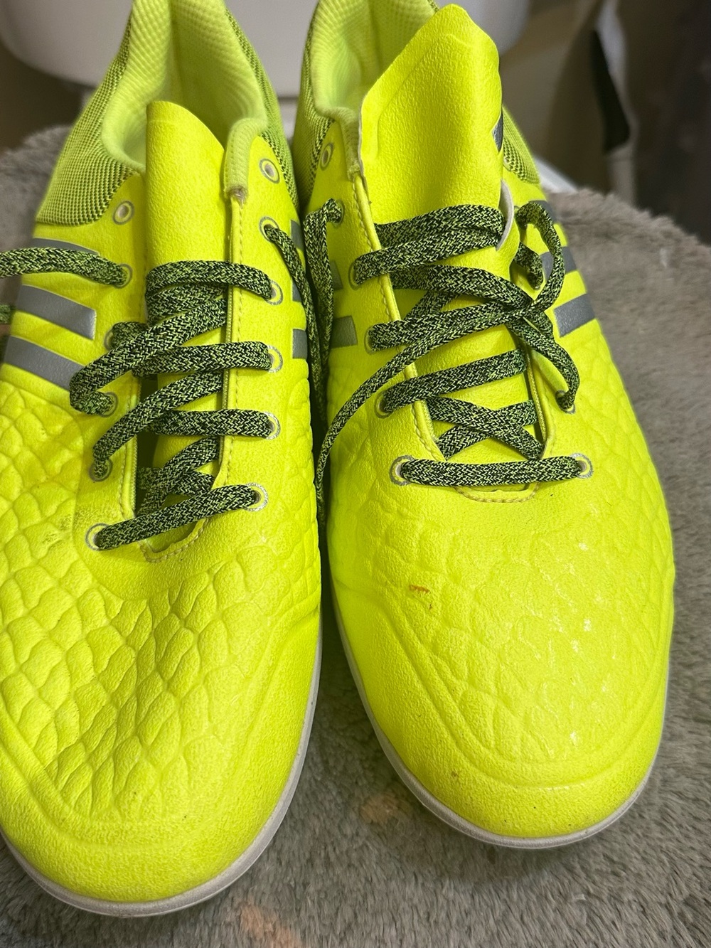 Almost new condition.. shoes